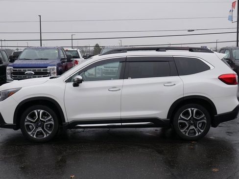 Used 2023 Subaru Ascent Touring image 9