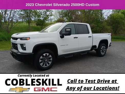 Used 2023 Chevrolet Silverado 2500 Custom w/ Custom Value Package AWD/4WD image 8