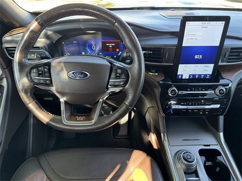 Used 2022 Ford Explorer King Ranch image 10