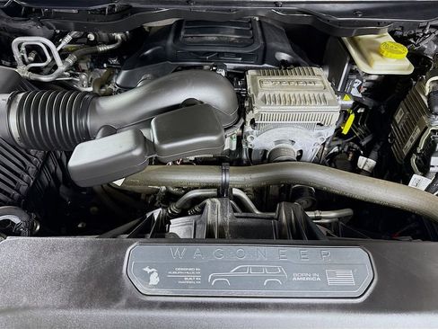 Used 2022 Jeep Wagoneer Series III w/ Premium Group I image 39