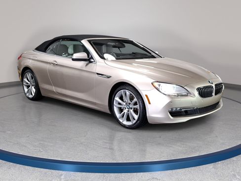 Used 2013 BMW 640i Convertible RWD image 3