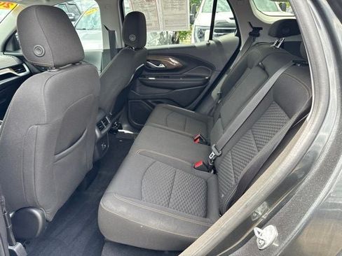 Used 2020 GMC Terrain SLE w/ Driver Convenience Package FWD image 18