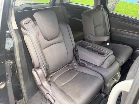 Used 2019 Honda Odyssey EX image 16