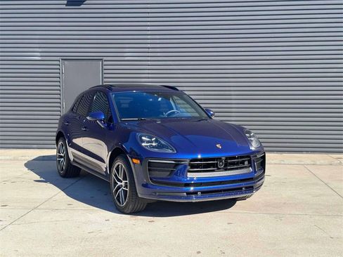 New 2026 Porsche Macan image 9