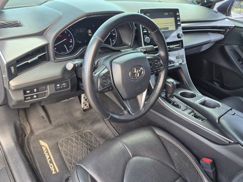 Used 2019 Toyota Avalon XSE FWD image 10