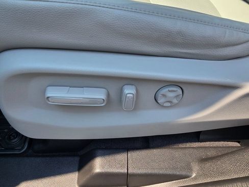 Used 2018 Honda Odyssey Elite image 42
