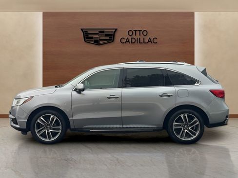 Used 2017 Acura MDX SH-AWD w/ Advance Package image 2