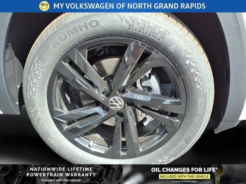 New 2026 Volkswagen Atlas Cross Sport SEL R-Line image 21