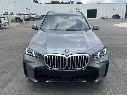 Used 2024 BMW X5 xDrive40i w/ Executive Package AWD/4WD image 3