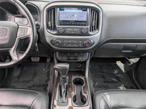 Used 2018 GMC Canyon SLT w/ Trailering Package AWD/4WD image 18