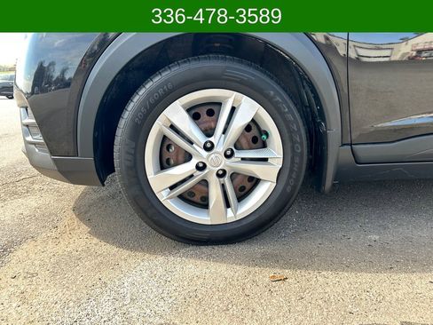 Used 2020 Nissan Kicks S image 25