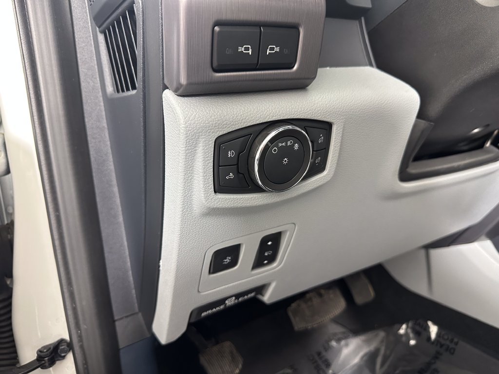 Used 2022 Ford F350 Limited AWD/4WD image 30