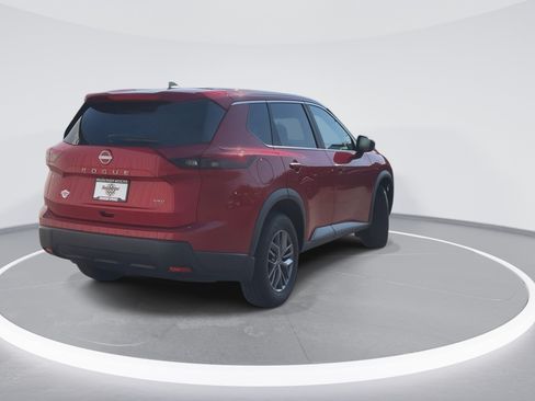 Used 2025 Nissan Rogue S AWD/4WD image 5