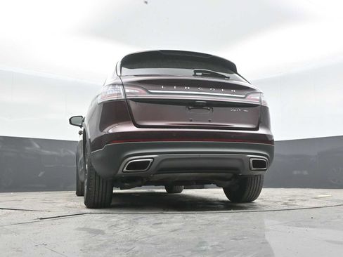 Used 2019 Lincoln Nautilus Select AWD/4WD image 32