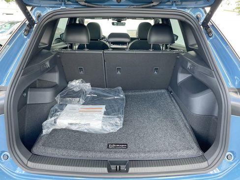 New 2025 Volkswagen Tiguan SE R-Line image 48