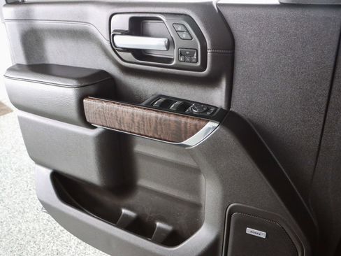 Used 2023 GMC Sierra 2500 Denali image 25