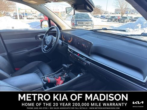 Used 2024 Kia Sorento S w/ Panoramic Sunroof Package image 36