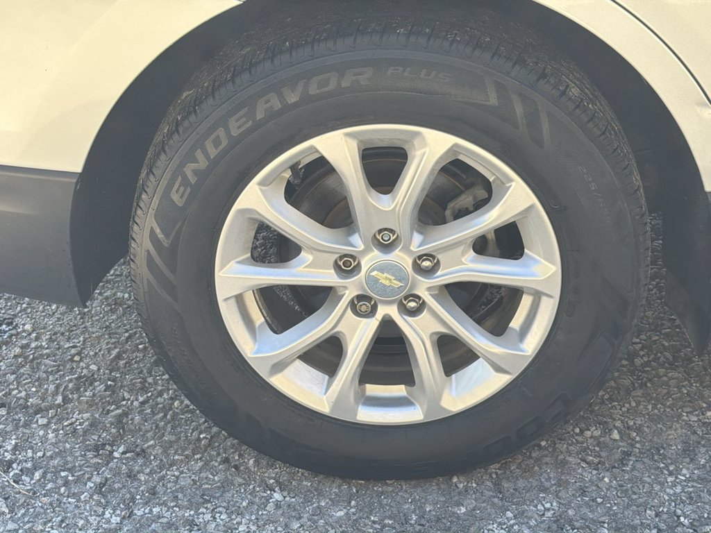 Used 2018 Chevrolet Equinox LT w/ Sun & Infotainment Package FWD image 33