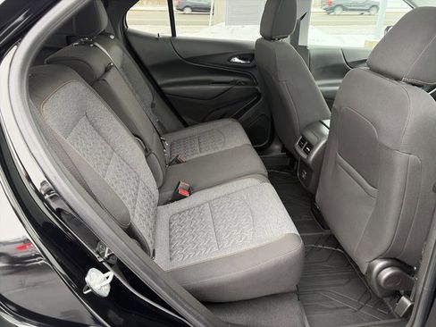Used 2022 Chevrolet Equinox LT image 12