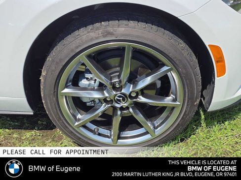 Used 2023 MAZDA MX-5 Miata Grand Touring w/ Weather Package RWD image 9