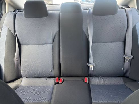 Used 2025 Nissan Versa SV FWD image 35