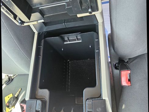 Used 2008 Ford Escape XLS image 19