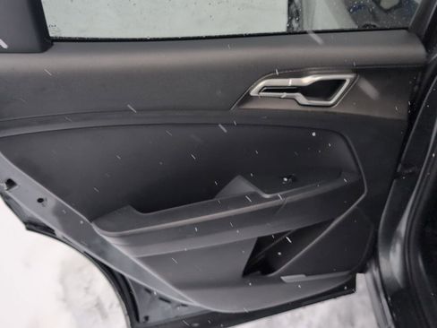 Used 2023 Kia Sportage LX image 14