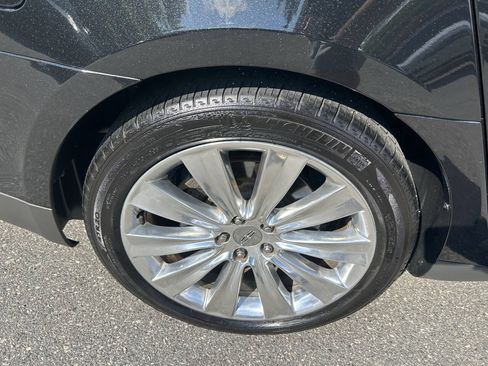 Used 2013 Lincoln MKS AWD image 15