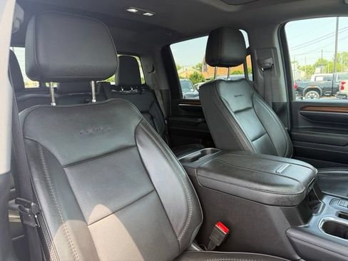 Certified 2024 GMC Sierra 3500 Denali w/ Denali Reserve Package AWD/4WD image 16