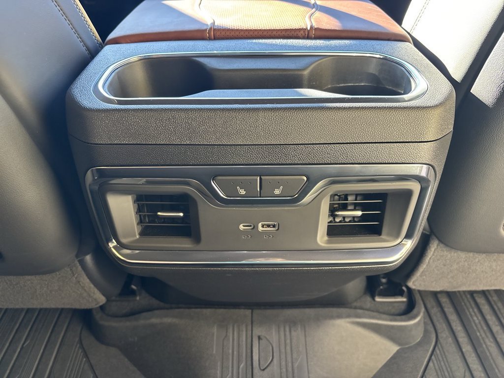 Certified 2026 GMC Sierra 2500 Denali Ultimate w/ LPO, Black Badging Package AWD/4WD image 21