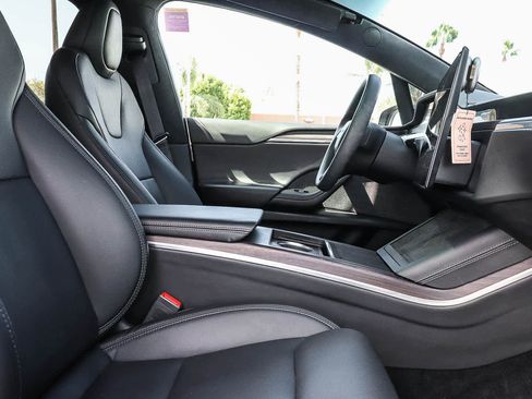 Used 2024 Tesla Model X AWD/4WD image 24