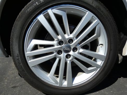 Used 2019 Audi Q5 2.0T Premium Plus w/ Premium Plus Package image 20