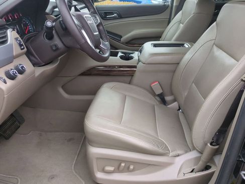 Used 2020 GMC Yukon XL SLT w/ Open Road Package image 16