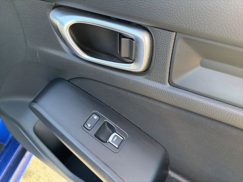 Used 2023 Honda Civic Sport image 29