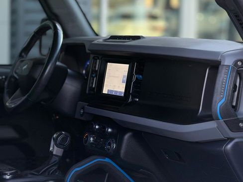 Used 2022 Ford Bronco Black Diamond w/ Sasquatch Package image 15