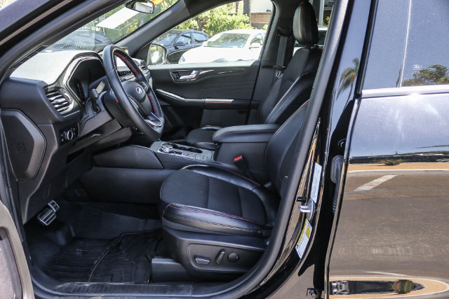 Used 2023 Ford Escape ST-Line w/ Equipment Group 301A FWD image 24
