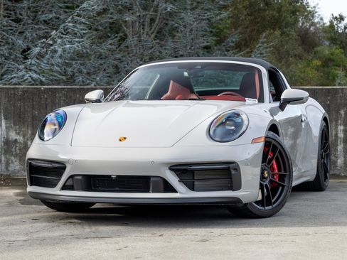 Used 2024 Porsche 911 Targa 4 GTS image 22