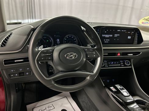 Used 2023 Hyundai Sonata SEL FWD image 13
