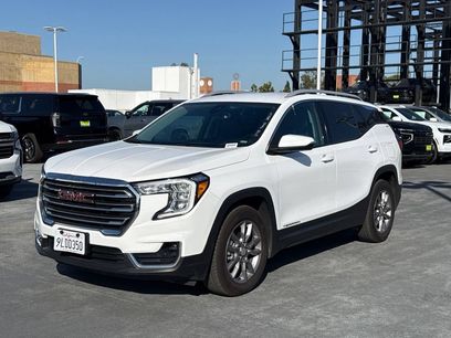 Used 2024 GMC Terrain SLT