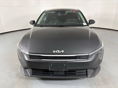 Used 2025 Kia K4 FWD image 3