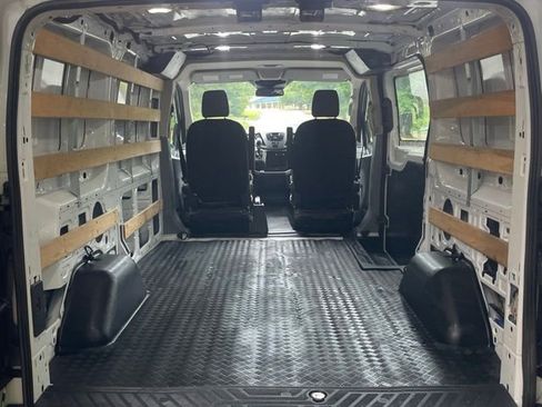Used 2019 Ford Transit 250 130 Low Roof w/ Exterior Upgrade Package RWD image 15