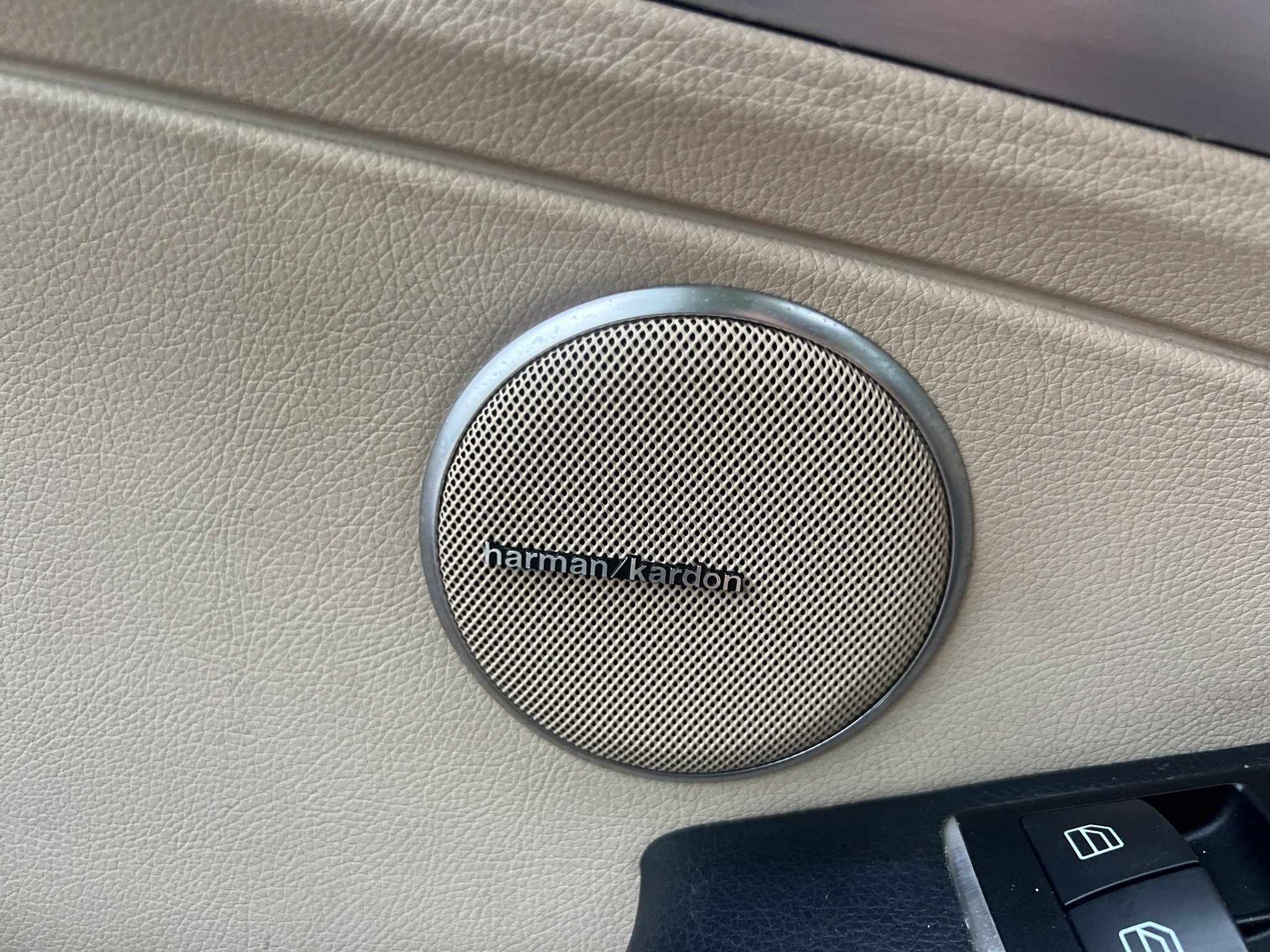 Used 2013 Mercedes-Benz SLK 250 image 22