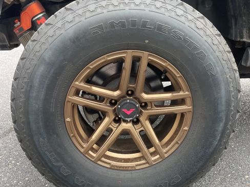 Used 2018 Jeep Wrangler Unlimited Rubicon image 11