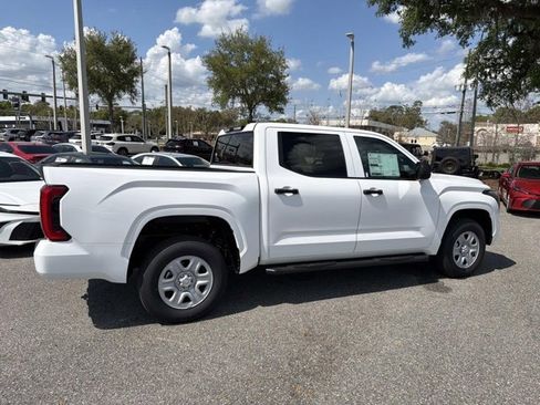 New 2026 Toyota Tundra SR image 2