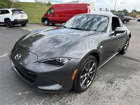 Used 2019 MAZDA MX-5 Miata RF Grand Touring image 2