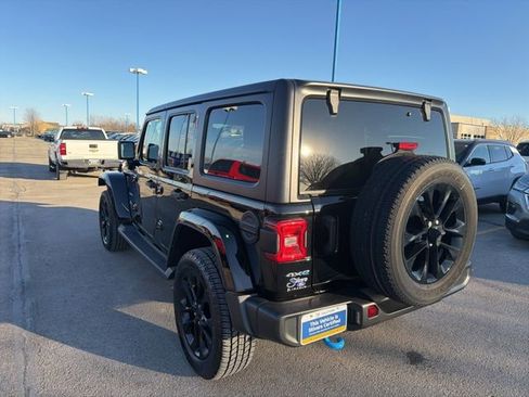 Used 2023 Jeep Wrangler Unlimited Sahara w/ Cold Weather Group image 7