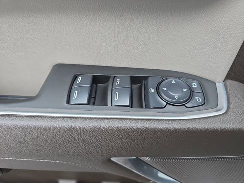 Used 2025 Chevrolet Silverado 1500 LT image 25