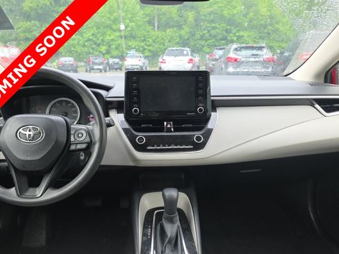 Used 2022 Toyota Corolla LE FWD image 6