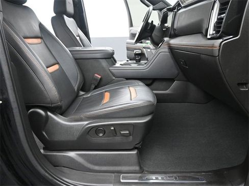 Used 2022 GMC Sierra 1500 AT4 w/ Technology Package image 18