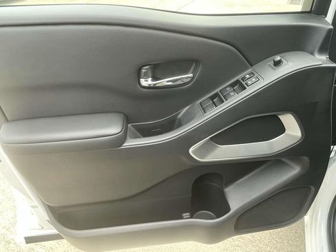 New 2026 Nissan Frontier SV w/ SV Convenience Package image 15